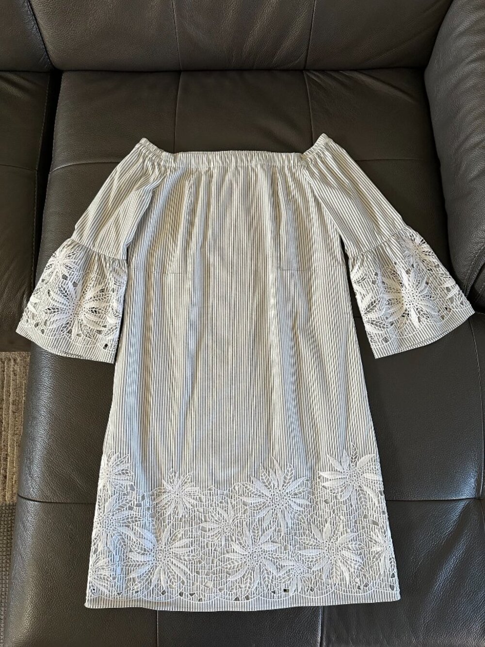 New with Tags Lafayette 148 New York Palmira Stripe Off Shoulder Dress Size P